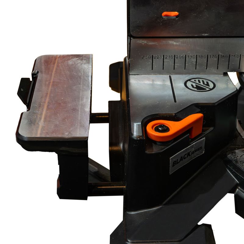 LQI2400-9_4_web